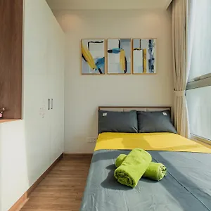 - Vinhomes Park, Landmark 81 Area & Ice Skating Rink , 호치민 베트남